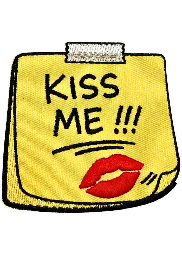 Kiss Me Papiertje - Carnavals Embleem - - Carnavalsjas Store